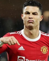 彩票开奖结果-西媒：对手买强援曼联行动慢 C罗留队决定有所动摇