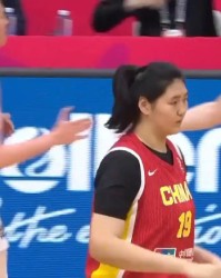 彩票开奖公告-失误多三分差，中国女篮半场落后比利时14分，张子宇得分全队最高