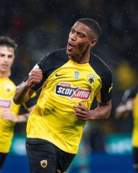 彩票开奖-记者：墨西哥球队有意租借马夏尔，但球员一欧元工资都不愿降